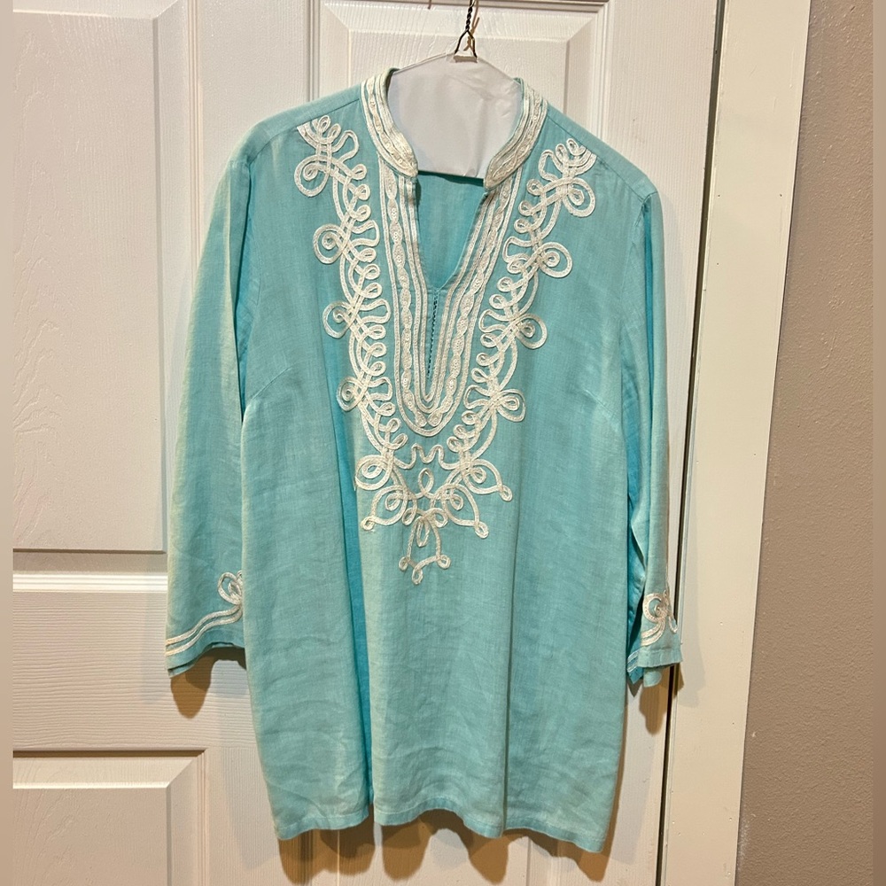 Charter Club signature tunic. Elegant Embroidered Teal Women's Top. EUC